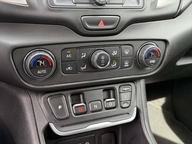 Used 2019 GMC Terrain SLE w/ Driver Convenience Package AWD/4WD image 30