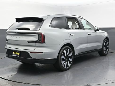 Used 2025 Volvo EX90 Ultra image 5