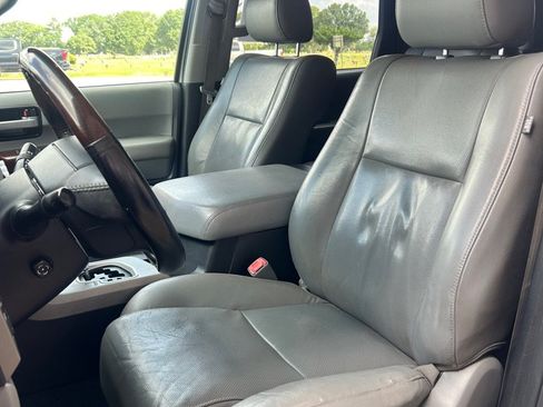Used 2016 Toyota Sequoia Platinum AWD/4WD image 10