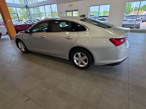 Used 2022 Chevrolet Malibu LS FWD image 13