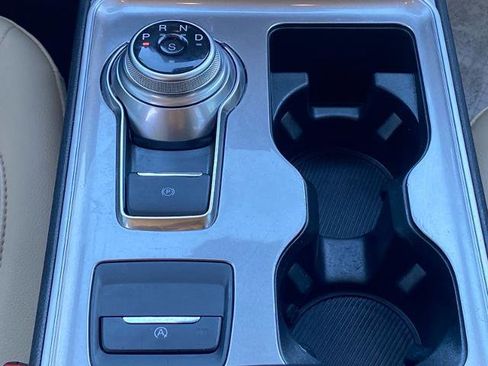 Certified 2024 Ford Edge SEL w/ Convenience Package image 13