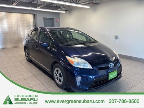 Used 2012 Toyota Prius Two image 1