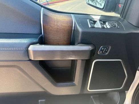 Used 2018 Ford F150 Limited AWD/4WD image 11