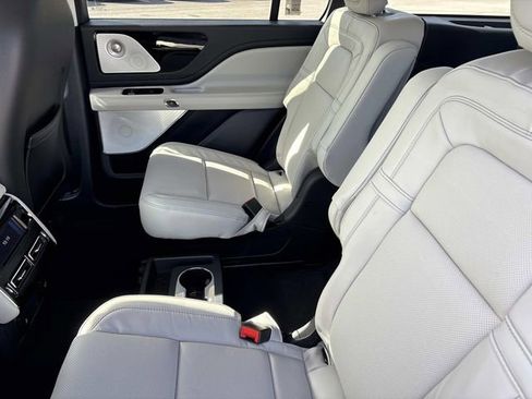 New 2026 Lincoln Aviator Reserve image 18