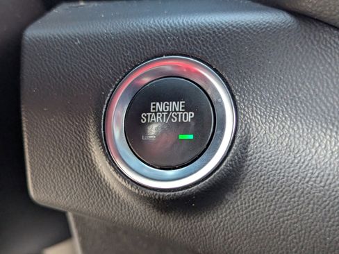 Used 2023 GMC Terrain SLE w/ Driver Convenience Package image 34