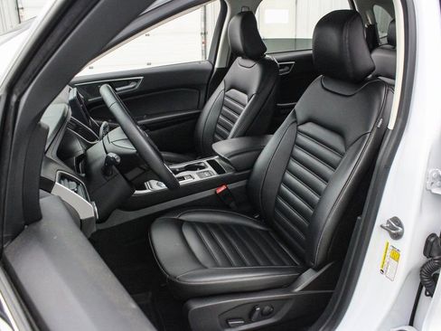 Certified 2022 Ford Edge SEL w/ Convenience Package image 11