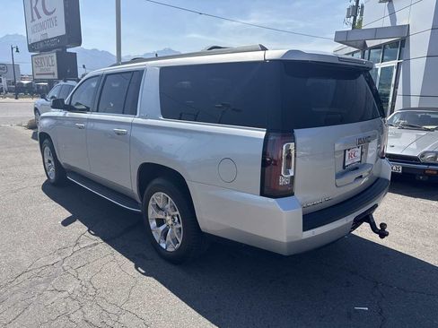 Used 2015 GMC Yukon XL SLT w/ HD Trailering Package AWD/4WD image 8