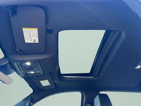 Used 2024 Chevrolet Silverado 3500 High Country w/ High Country Premium Package image 21