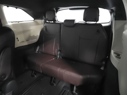 Certified 2023 Toyota Sienna Platinum AWD/4WD image 6