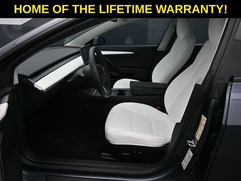 Used 2023 Tesla Model 3 Standard Range image 14