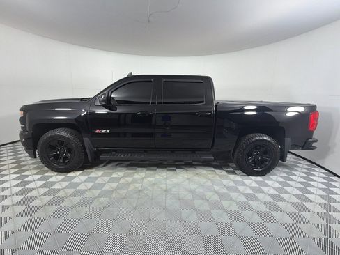 Used 2017 Chevrolet Silverado 1500 LTZ Z71 w/ LTZ Plus Package AWD/4WD image 8