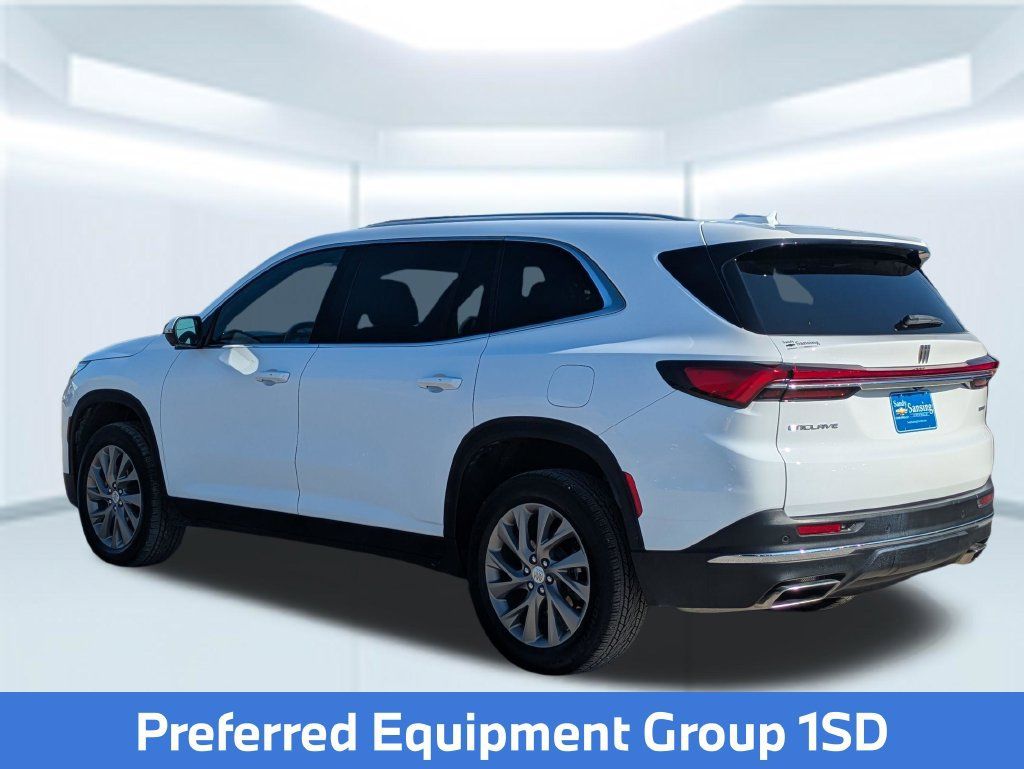Used 2026 Buick Enclave Preferred FWD image 4