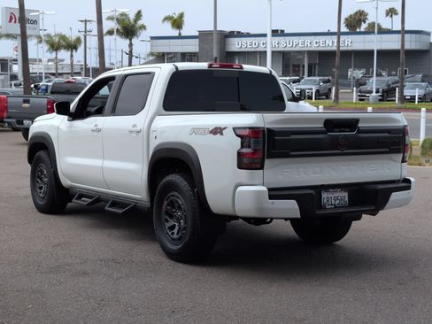 Used 2025 Nissan Frontier PRO-4X AWD/4WD image 6