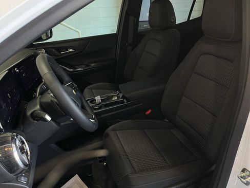 New 2026 Chevrolet Equinox LT FWD image 12