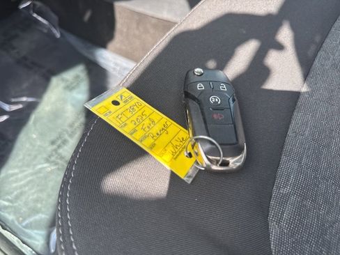 Used 2025 Ford Ranger XLT w/ FX4 Off-Road Package image 33