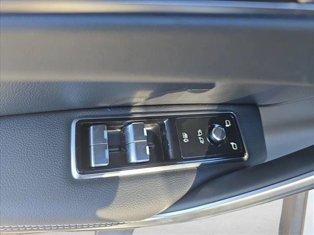 Used 2026 Jaguar F-PACE R-Dynamic S AWD/4WD image 24