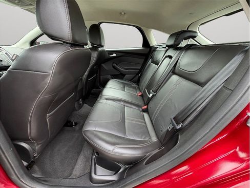 Used 2014 Ford Focus SE w/ Equipment Group 201A image 27