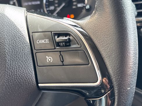 Used 2019 Mitsubishi Outlander SEL AWD/4WD image 20