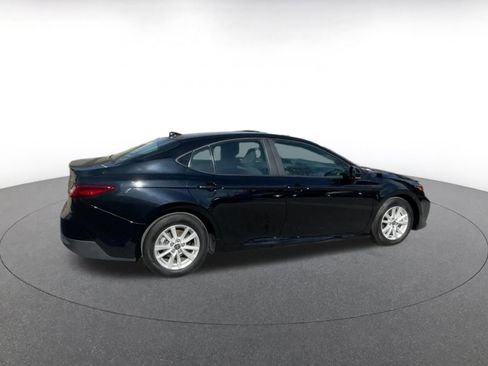 Used 2025 Toyota Camry LE image 15