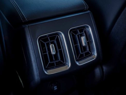 Certified 2025 Kia Sorento EX w/ Panoramic Sunroof Package image 23