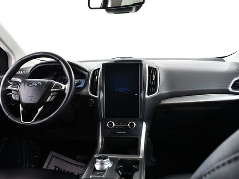 Used 2022 Ford Edge SEL w/ Convenience Package image 7