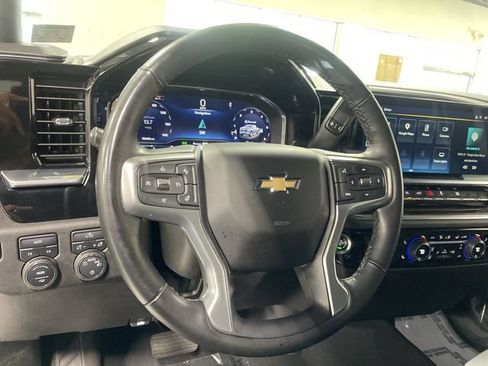 Certified 2025 Chevrolet Silverado 1500 LT AWD/4WD image 16