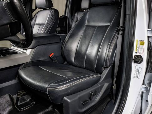 Used 2022 Ford F350 Lariat w/ Lariat Value Package AWD/4WD image 28