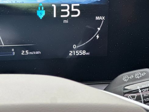 Certified 2023 Kia Niro Wave image 28