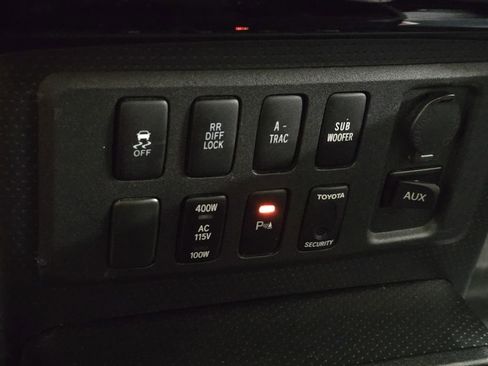 Used 2010 Toyota FJ Cruiser 4WD image 5