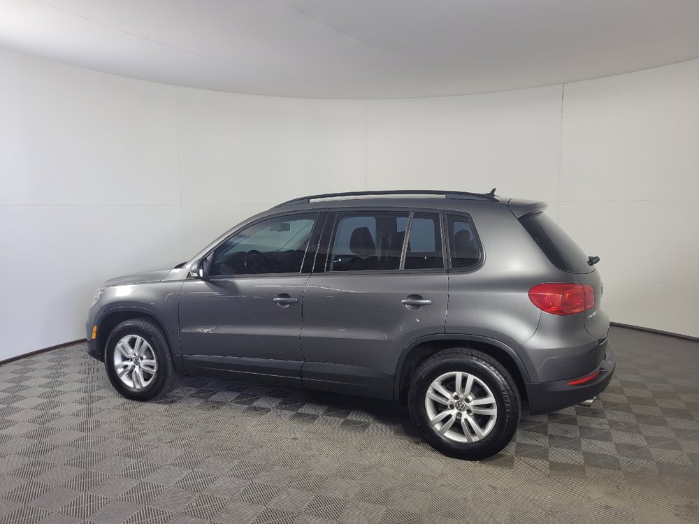 Used 2016 Volkswagen Tiguan S FWD image 3