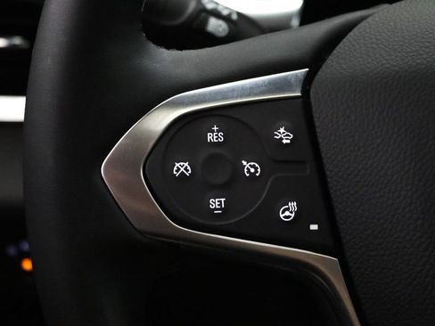 Used 2023 Chevrolet Traverse LT w/ LT Premium Package AWD/4WD image 18