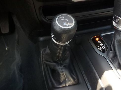 New 2025 Jeep Gladiator Sport image 35