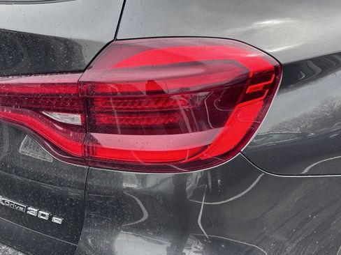 Used 2021 BMW X3 xDrive30e w/ Premium Package image 9