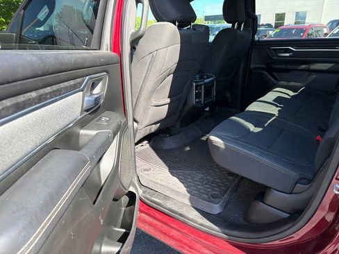 Used 2019 RAM 1500 Big Horn AWD/4WD image 11