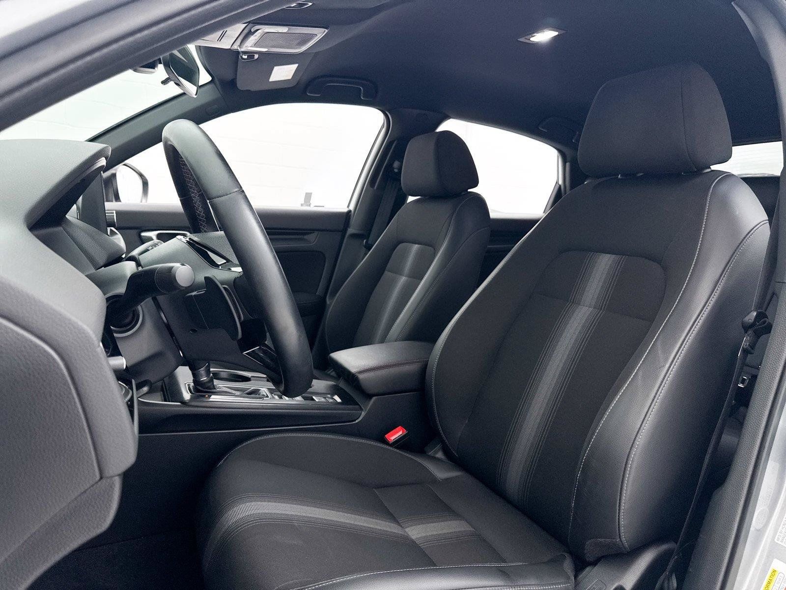 Used 2023 Honda Civic Sport image 17