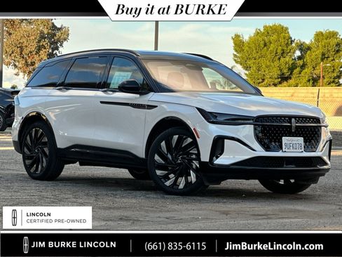 Certified 2025 Lincoln Nautilus Reserve w/ Jet Appearance Package image 1