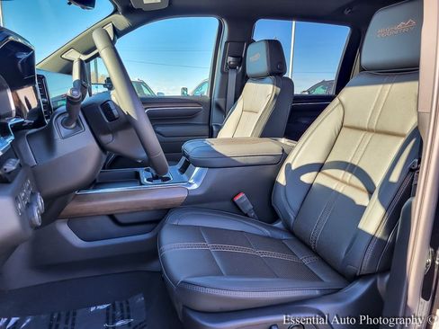 New 2026 Chevrolet Silverado 2500 High Country w/ High Country Premium Package image 8