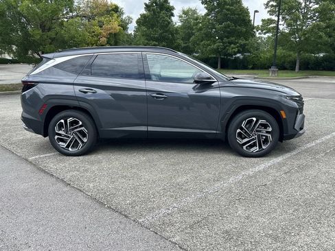 New 2026 Hyundai Tucson Limited FWD image 9