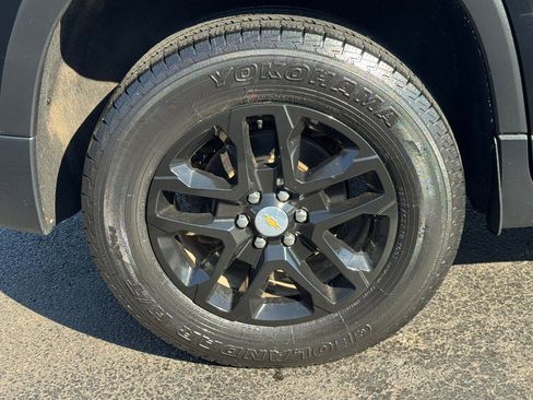 Used 2019 Chevrolet Traverse LS AWD/4WD image 11