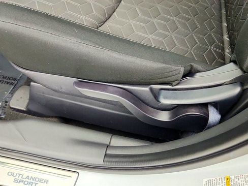 Used 2024 Mitsubishi Outlander Sport ES AWD/4WD image 11