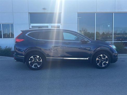 Used 2017 Honda CR-V Touring image 18