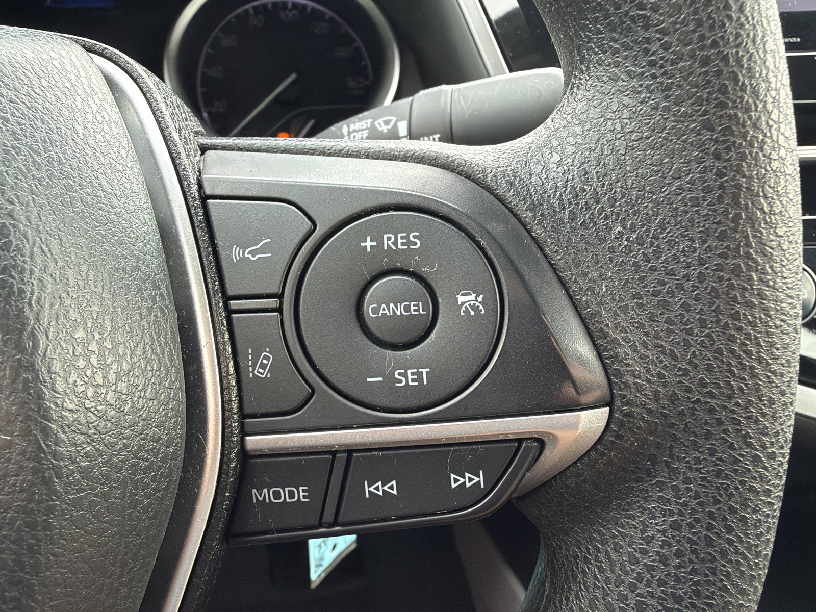 Used 2024 Toyota Camry LE FWD image 16