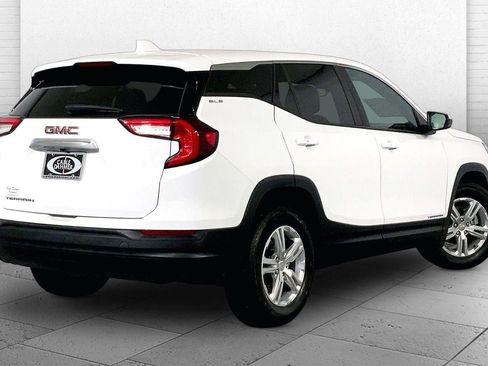 Used 2024 GMC Terrain SLE FWD image 13