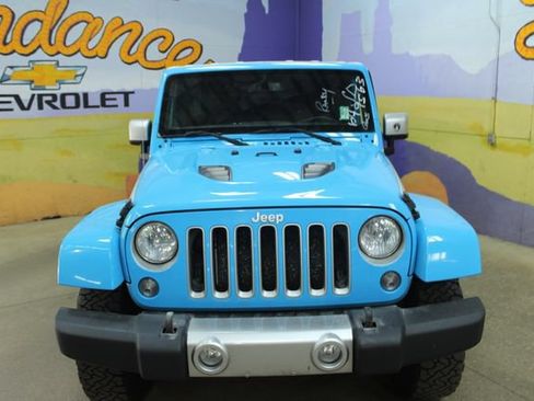 Used 2017 Jeep Wrangler Unlimited Sahara w/ Quick Order Package 23E Chief AWD/4WD image 3