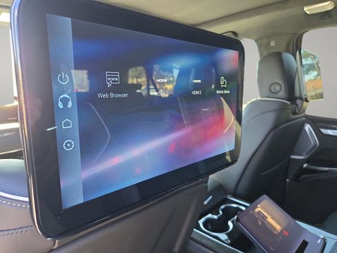 New 2026 Cadillac Escalade ESV V image 17