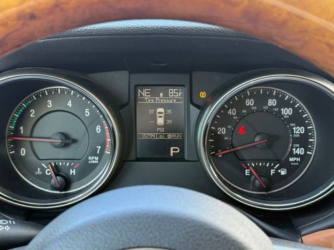 Used 2013 Jeep Grand Cherokee Overland w/ Advance Technology Group image 20