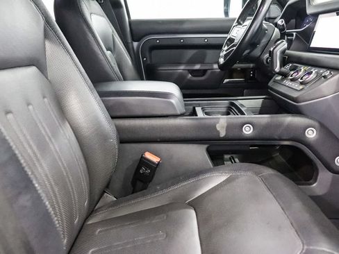 Used 2021 Land Rover Defender 110 X-Dynamic HSE AWD/4WD image 17
