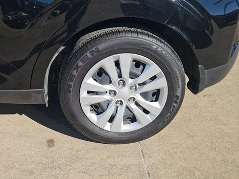 Used 2024 Kia Soul LX image 9