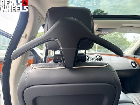 Used 2019 Jaguar XJ R-Sport AWD/4WD image 40