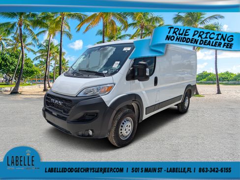 Used 2025 RAM ProMaster 2500 w/ Convenience Group FWD image 7